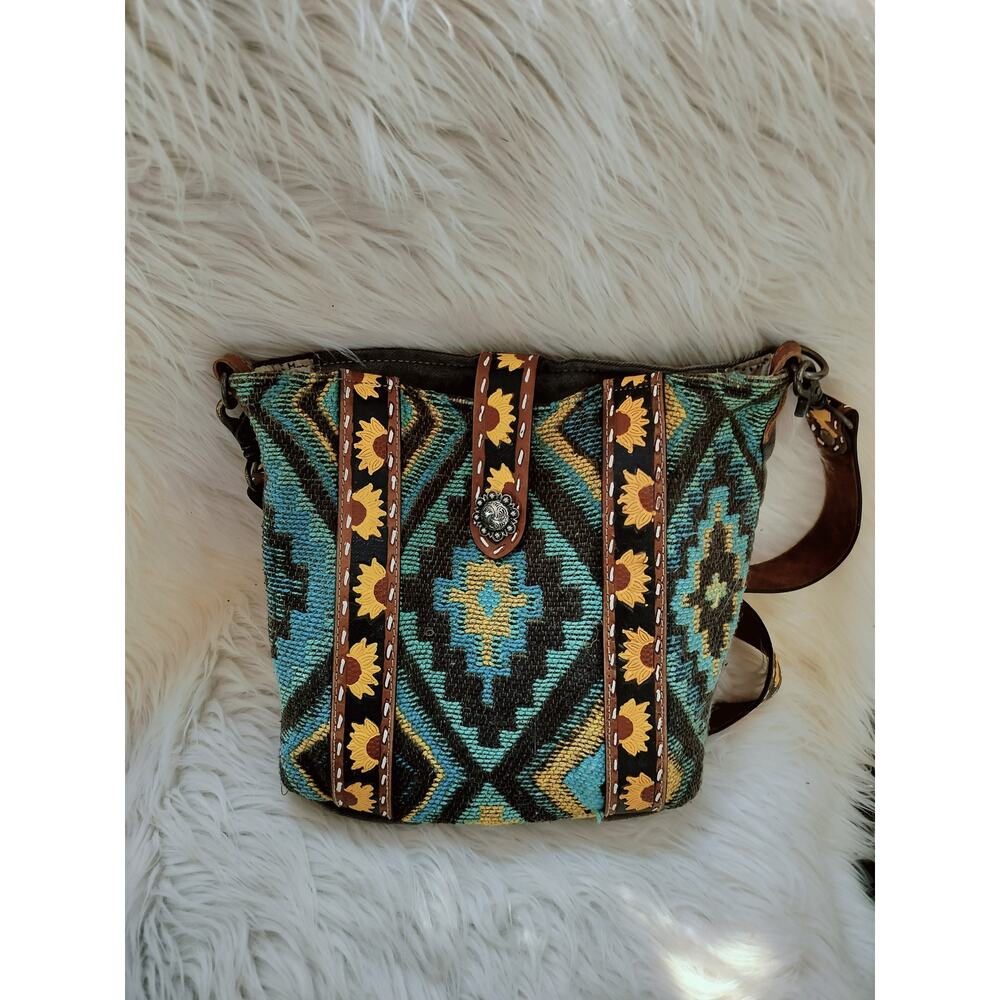 5869) Myra Forest Mist Hand-Tooled Shoulder Bag - Picture 2 of 10